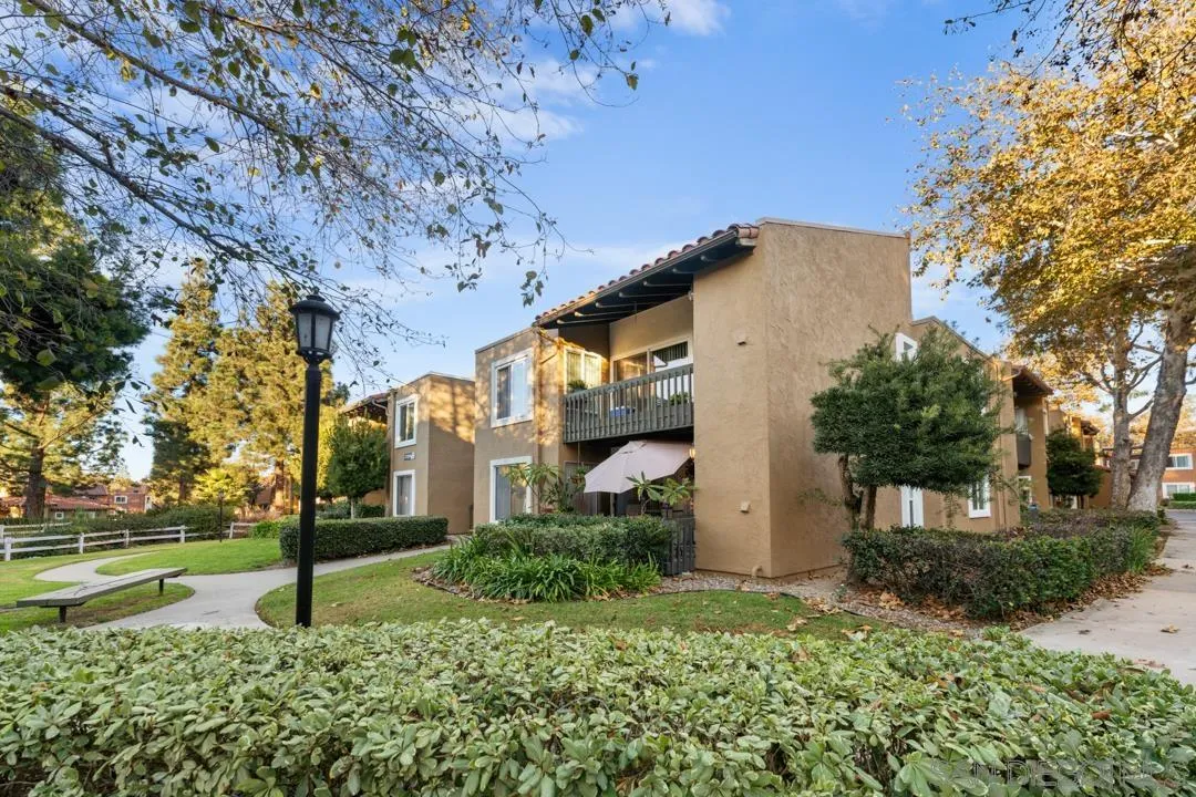 San Diego, California 92127, United States, 3 Bedrooms Bedrooms, ,2 BathroomsBathrooms,Residential,Pending,76825