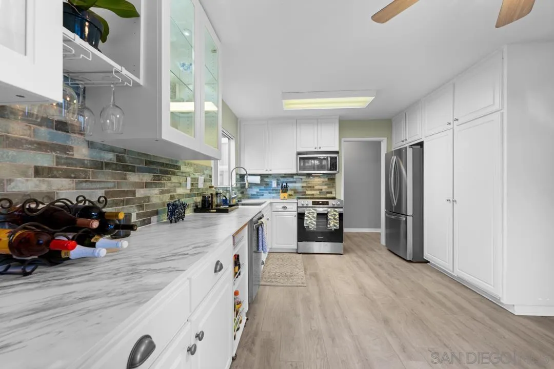 San Diego, California 92127, United States, 3 Bedrooms Bedrooms, ,2 BathroomsBathrooms,Residential,Pending,76825