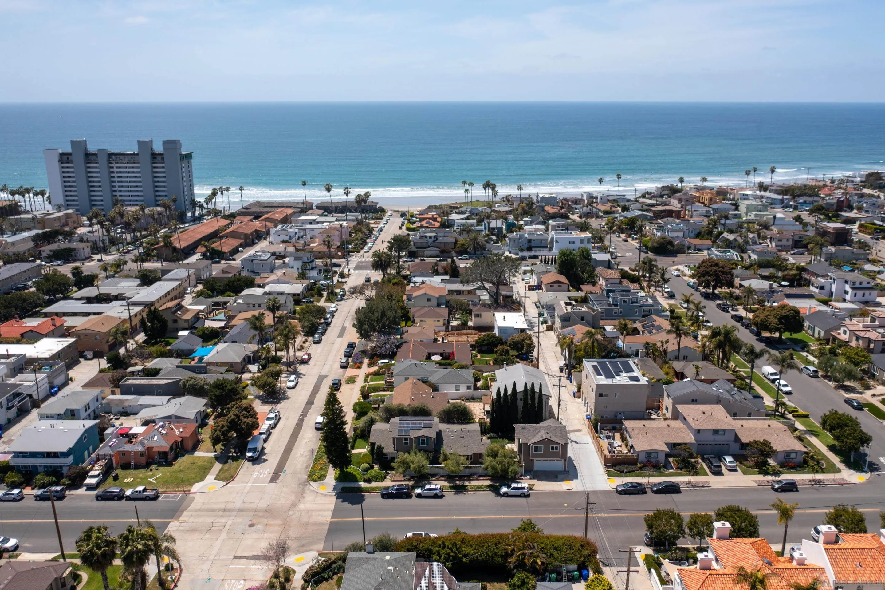 San Diego, California 92109, United States, 4 Bedrooms Bedrooms, ,3 BathroomsBathrooms,Residential,Pending,118568