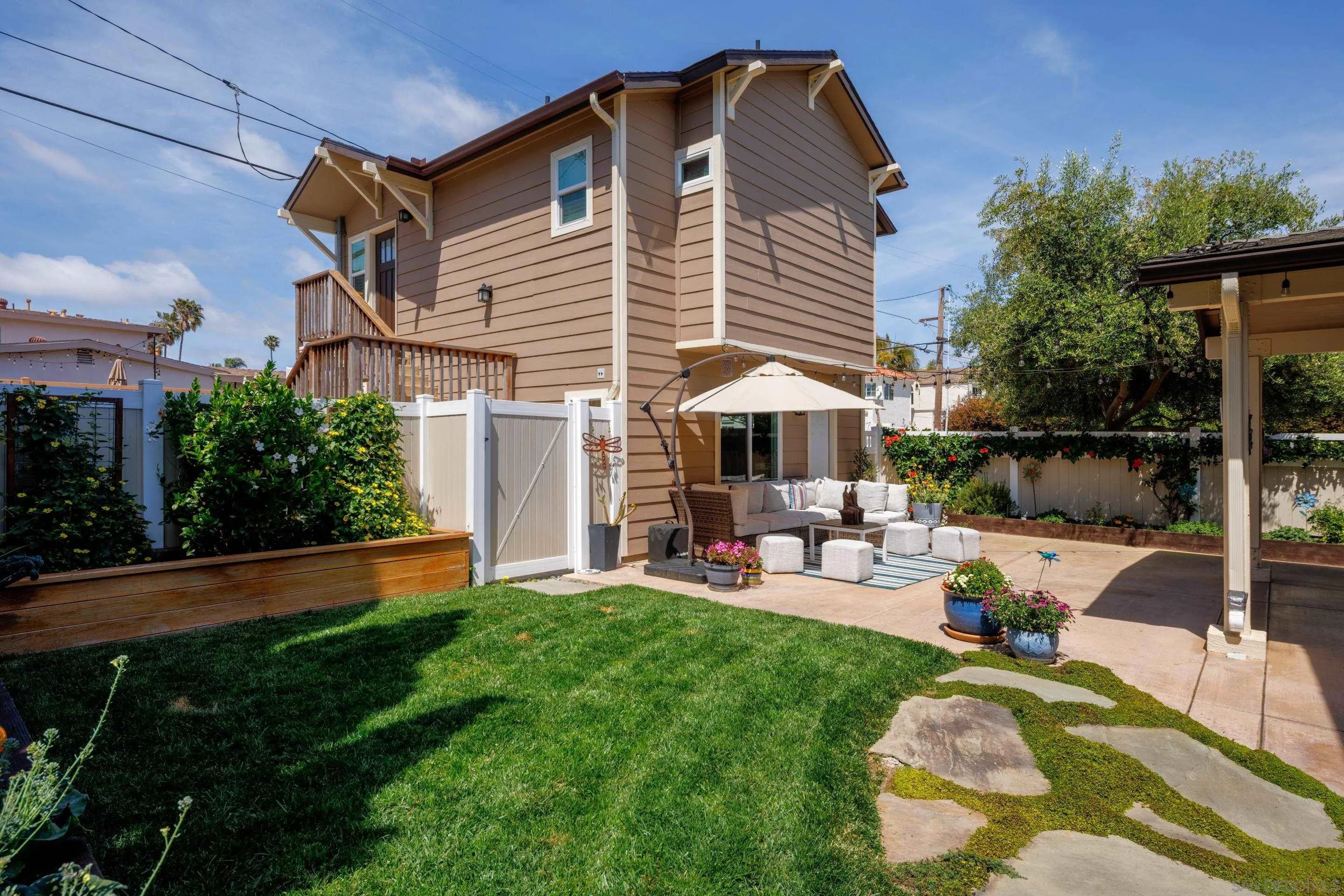 San Diego, California 92109, United States, 4 Bedrooms Bedrooms, ,3 BathroomsBathrooms,Residential,Pending,118568