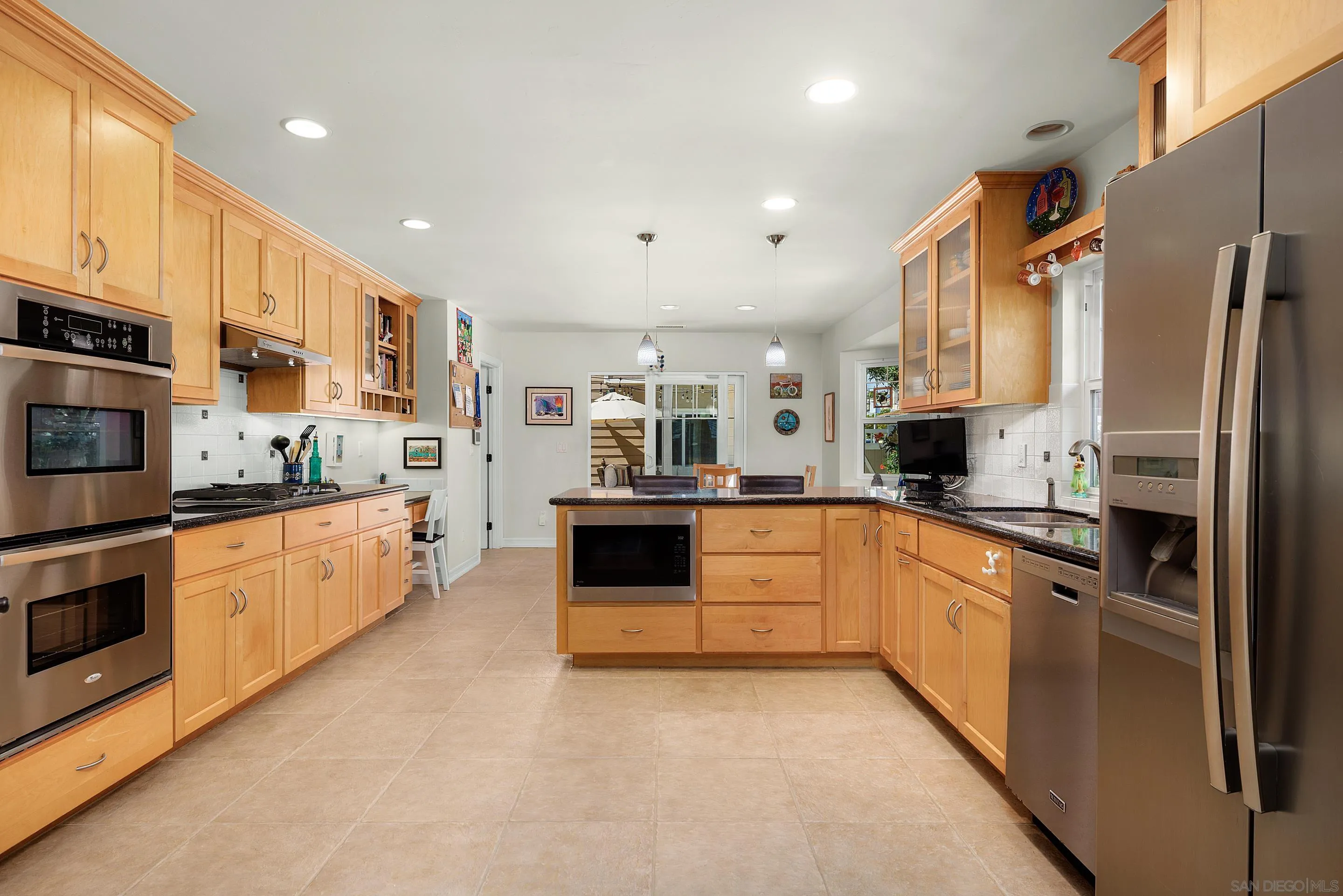 San Diego, California 92109, United States, 4 Bedrooms Bedrooms, ,3 BathroomsBathrooms,Residential,Pending,118568