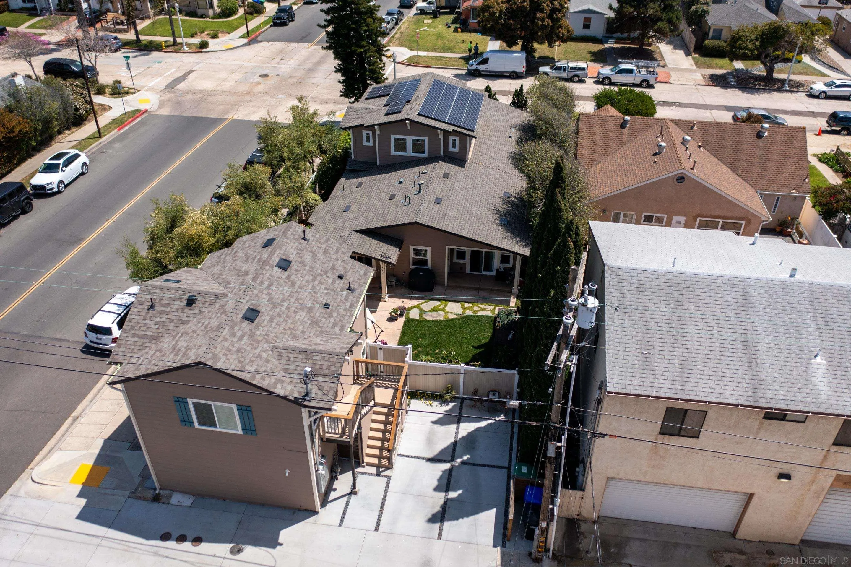 San Diego, California 92109, United States, 4 Bedrooms Bedrooms, ,3 BathroomsBathrooms,Residential,Pending,118568