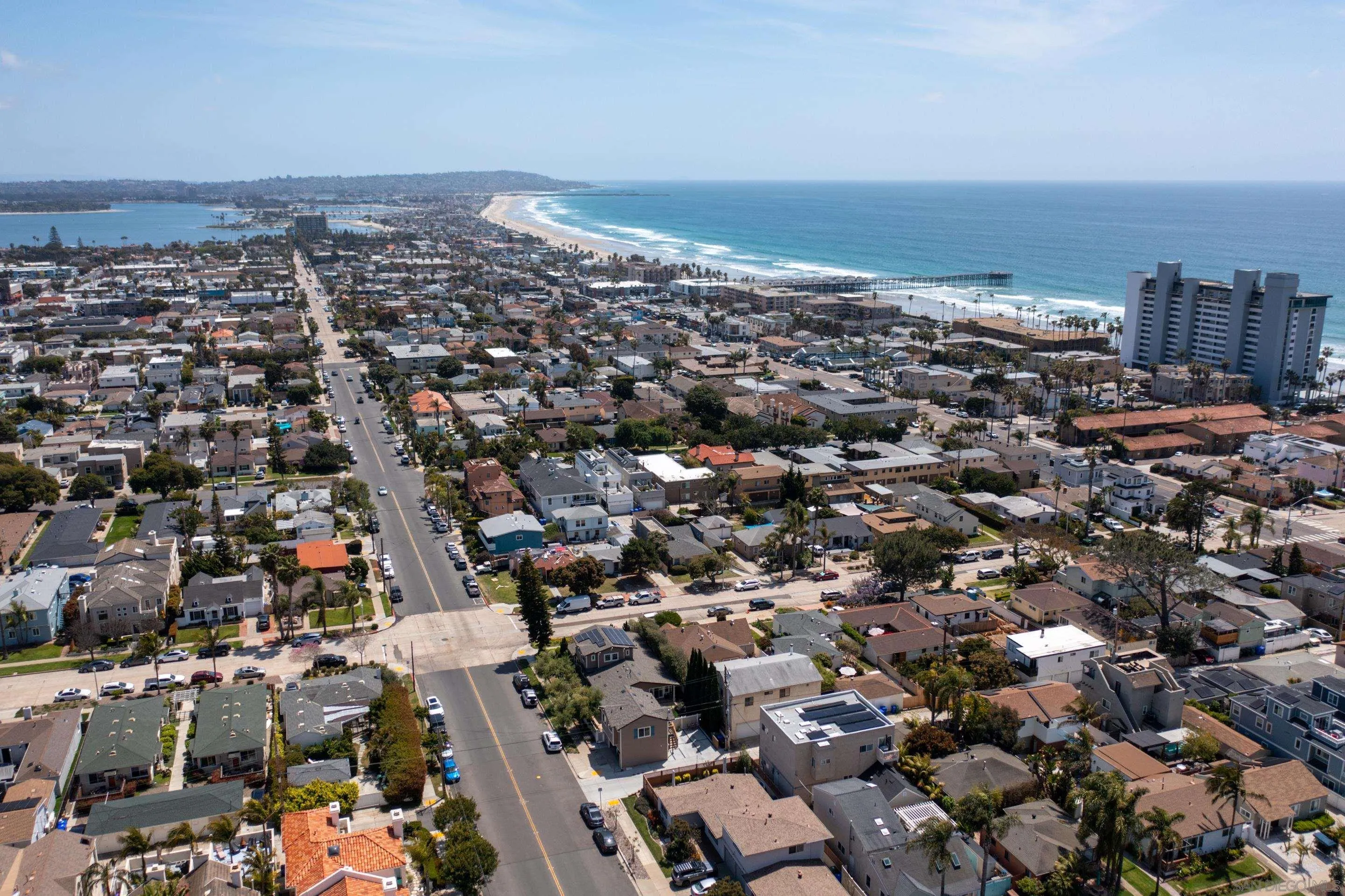 San Diego, California 92109, United States, 4 Bedrooms Bedrooms, ,3 BathroomsBathrooms,Residential,Pending,118568