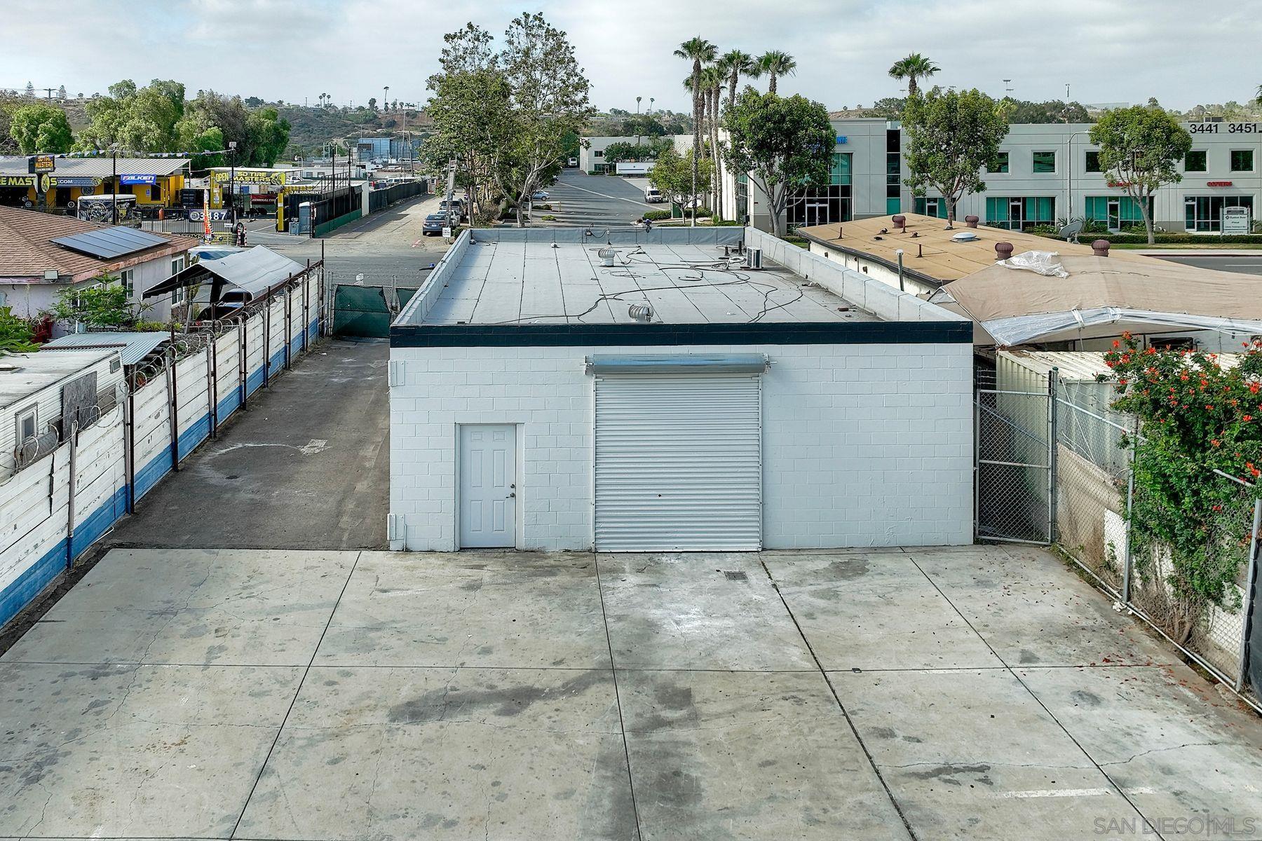 3444 Main St