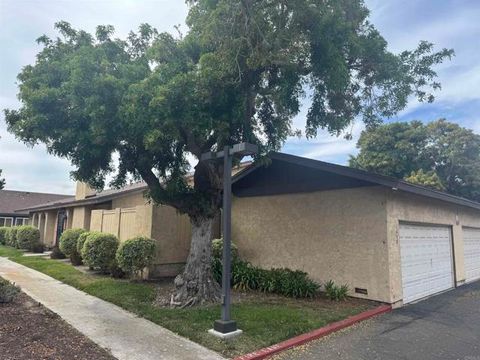3470 Peach Tree Way Oceanside CA 92058