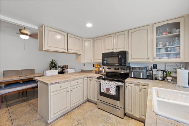 3470 Peach Tree Way