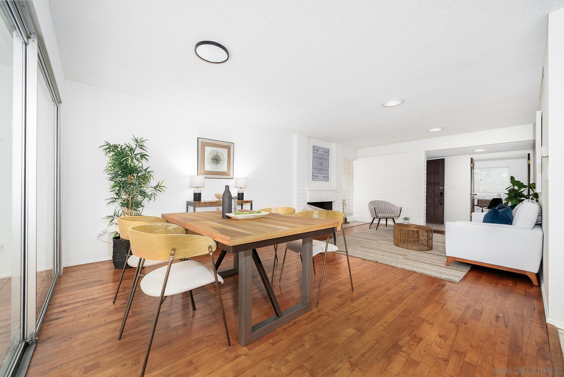 4402 Collwood Ln