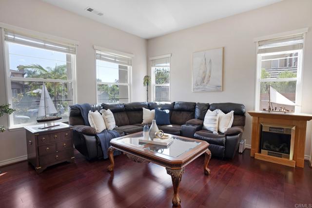 756 N FOX RUN Place