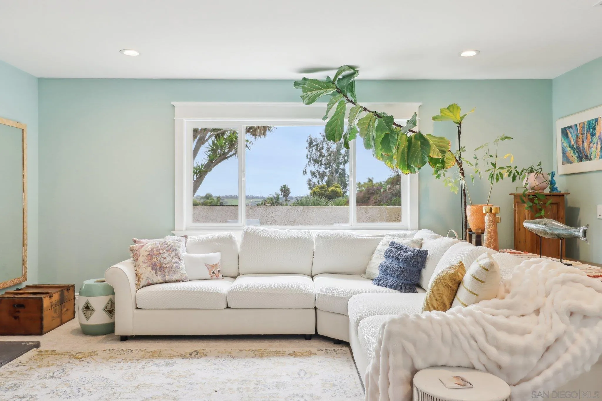 Carlsbad, California 92008, United States, 4 Bedrooms Bedrooms, ,3 BathroomsBathrooms,Residential,Active,83243