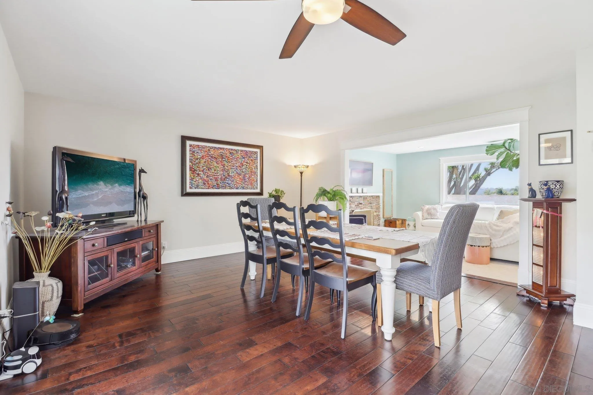 Carlsbad, California 92008, United States, 4 Bedrooms Bedrooms, ,3 BathroomsBathrooms,Residential,Active,83243