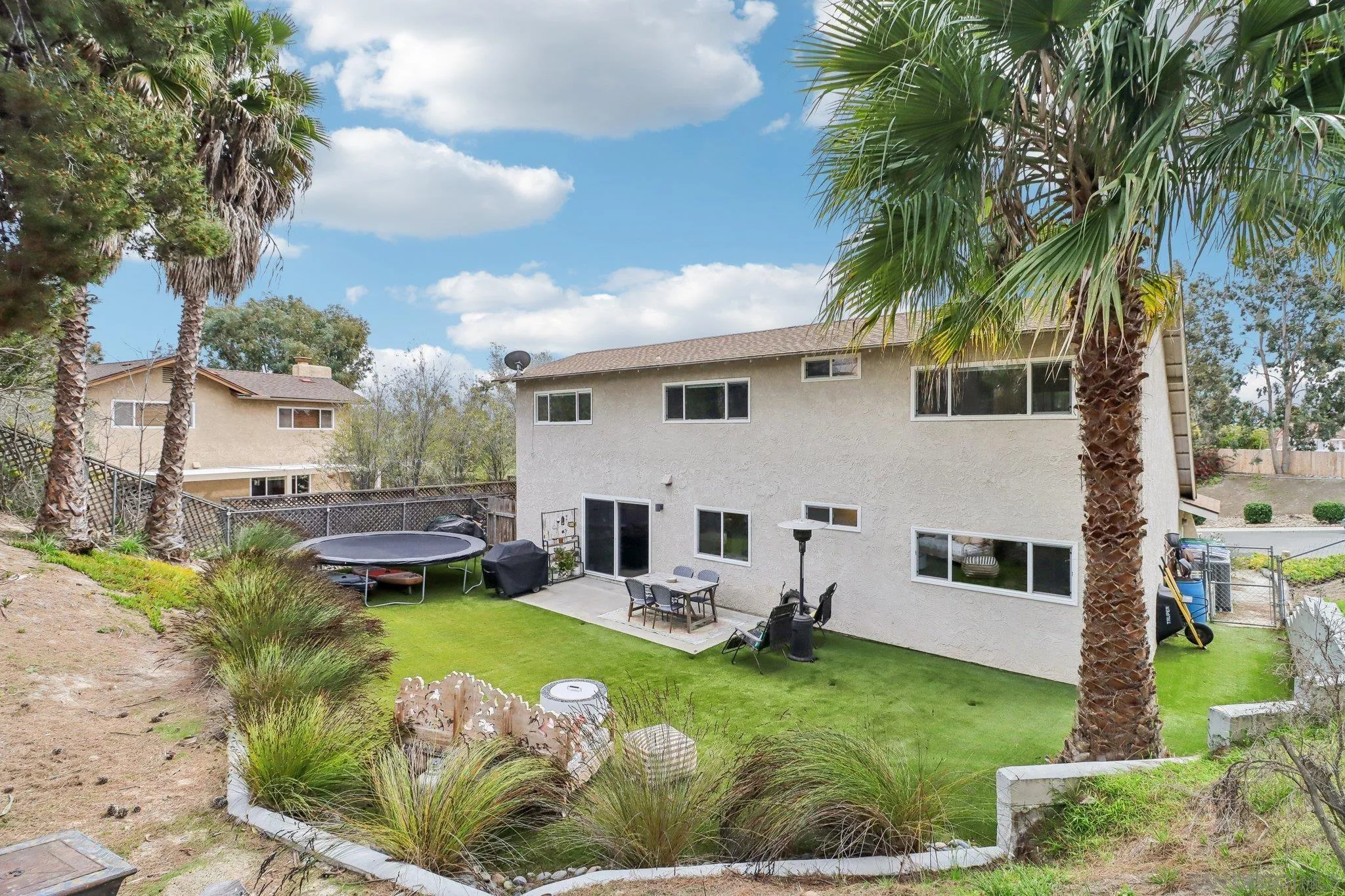 Carlsbad, California 92008, United States, 4 Bedrooms Bedrooms, ,3 BathroomsBathrooms,Residential,Active,83243