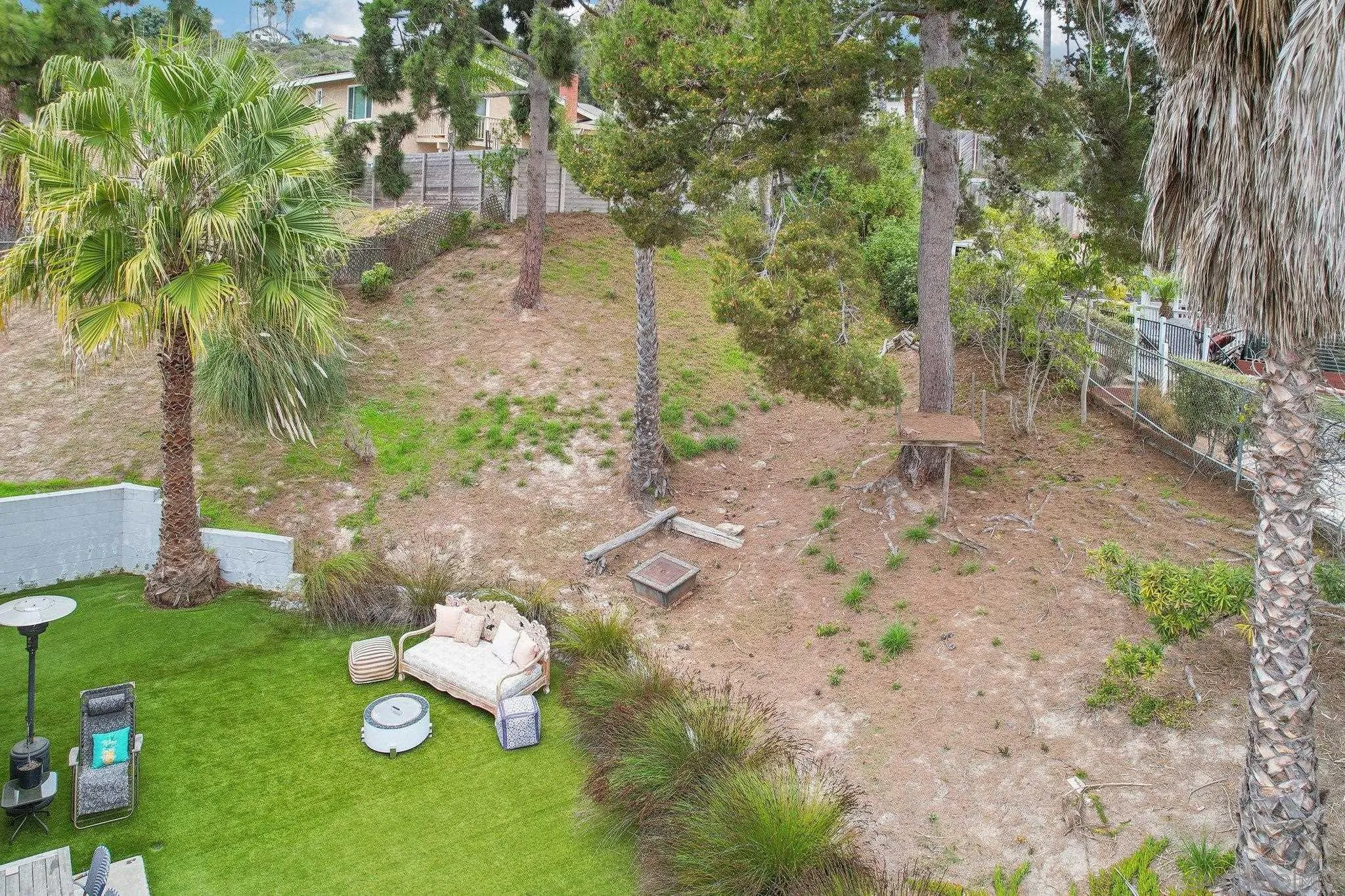 Carlsbad, California 92008, United States, 4 Bedrooms Bedrooms, ,3 BathroomsBathrooms,Residential,Active,83243