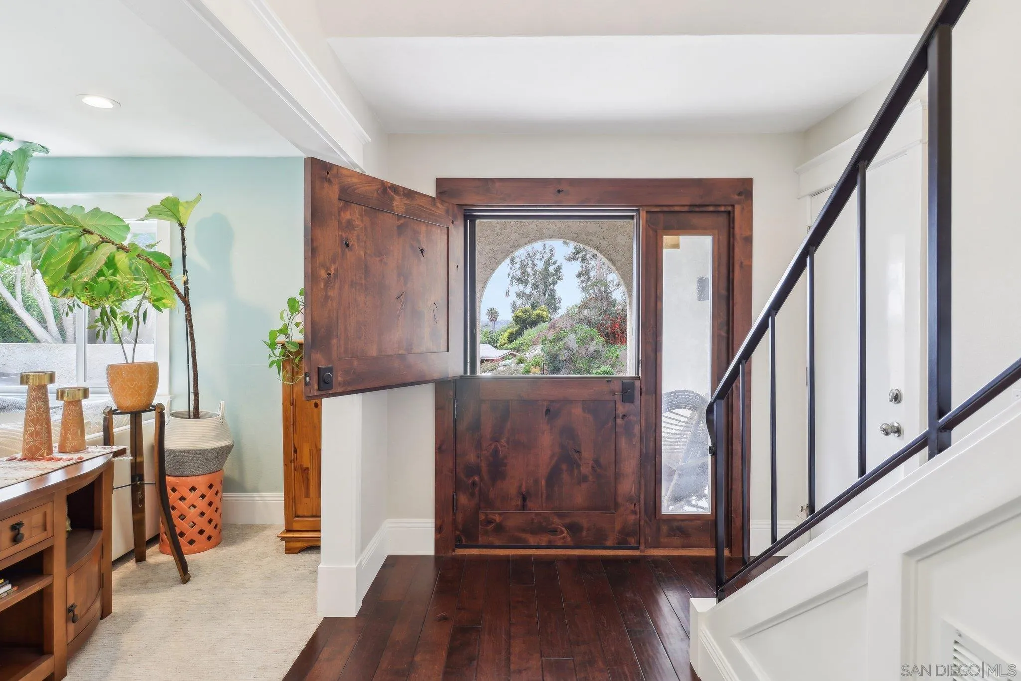 Carlsbad, California 92008, United States, 4 Bedrooms Bedrooms, ,3 BathroomsBathrooms,Residential,Active,83243