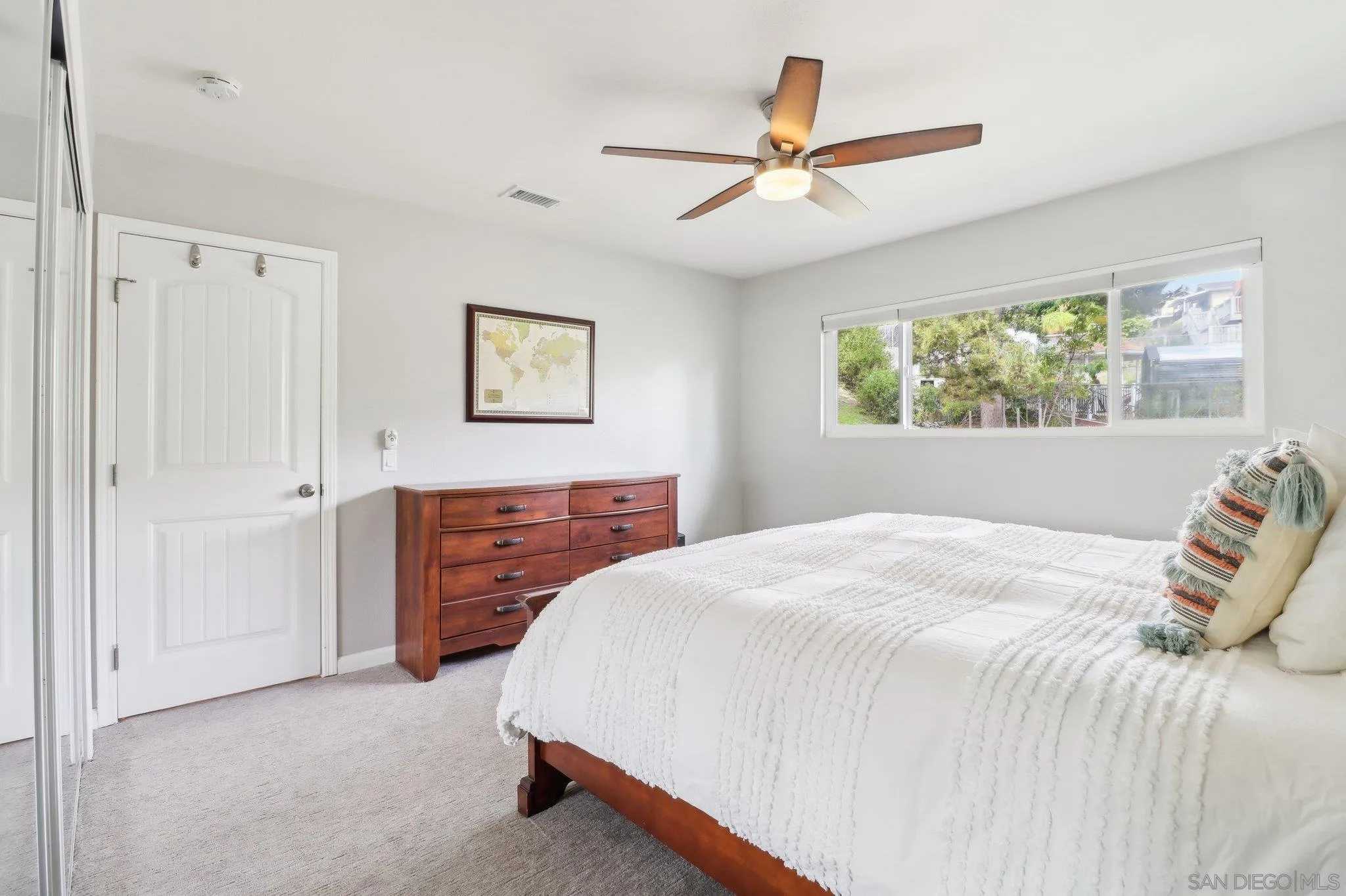 Carlsbad, California 92008, United States, 4 Bedrooms Bedrooms, ,3 BathroomsBathrooms,Residential,Active,83243