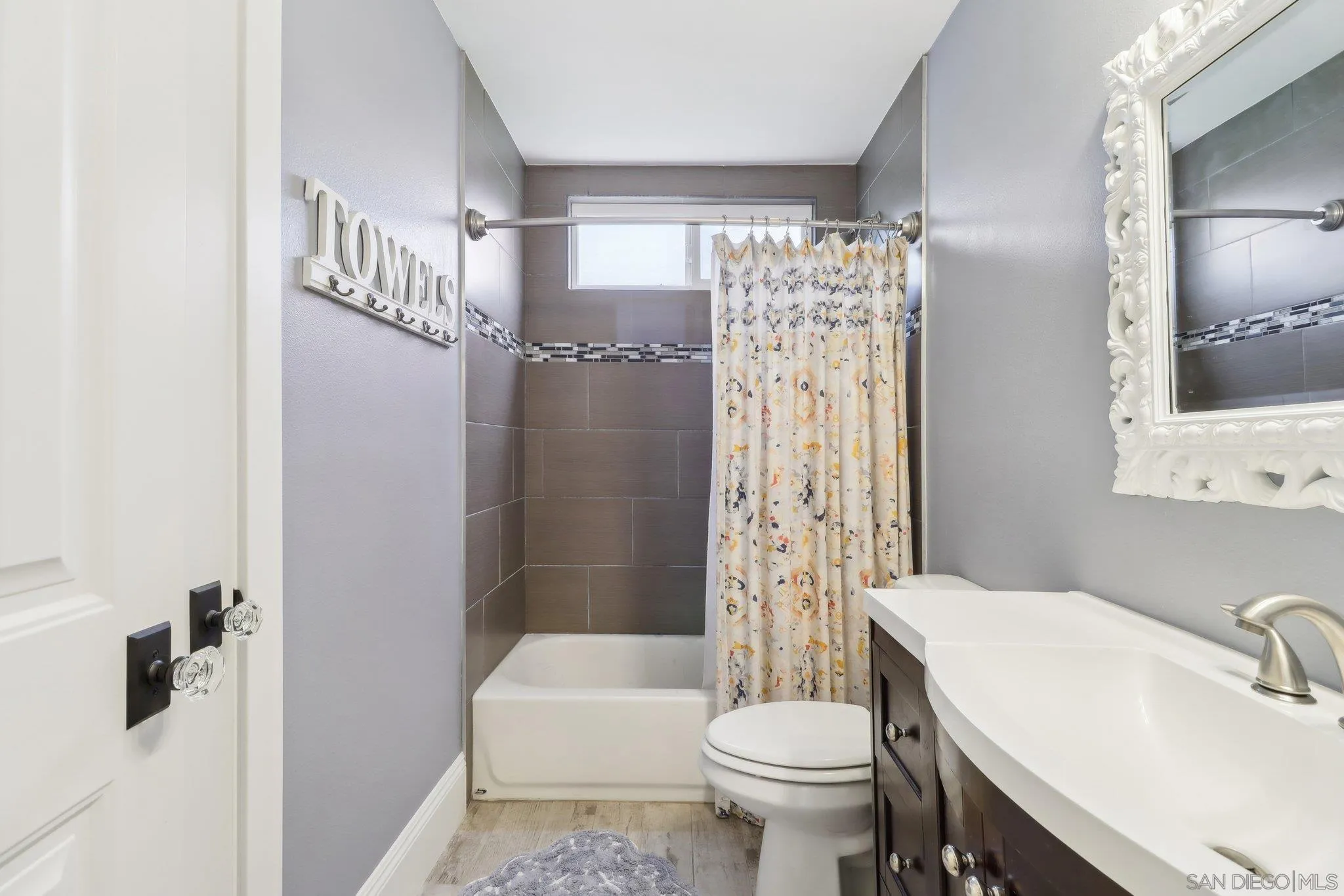 Carlsbad, California 92008, United States, 4 Bedrooms Bedrooms, ,3 BathroomsBathrooms,Residential,Active,83243