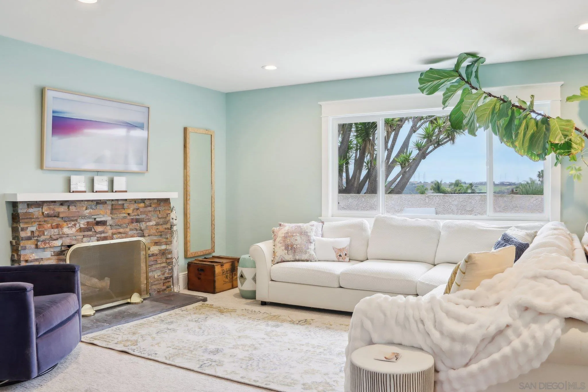 Carlsbad, California 92008, United States, 4 Bedrooms Bedrooms, ,3 BathroomsBathrooms,Residential,Active,83243