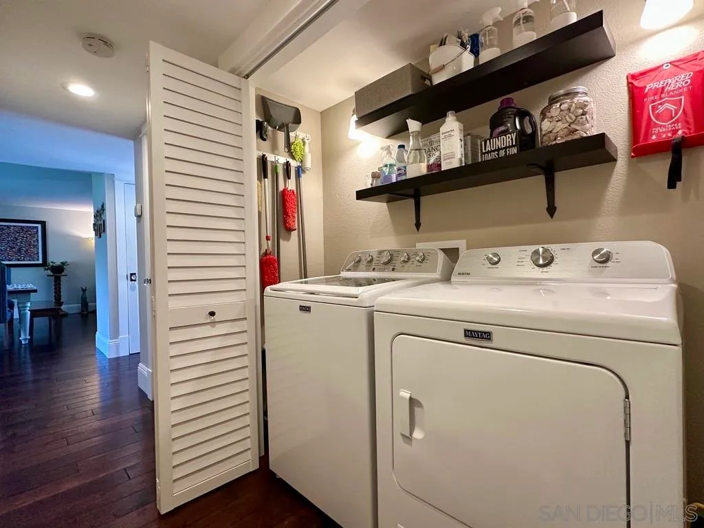 Carlsbad, California 92008, United States, 4 Bedrooms Bedrooms, ,3 BathroomsBathrooms,Residential,Active,83243