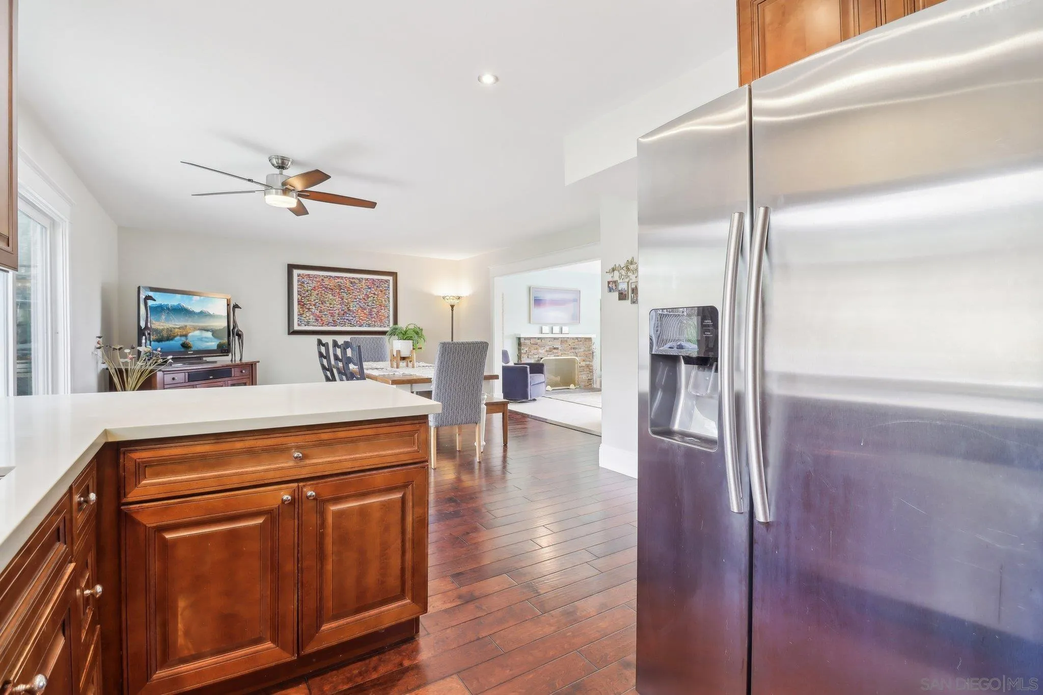 Carlsbad, California 92008, United States, 4 Bedrooms Bedrooms, ,3 BathroomsBathrooms,Residential,Active,83243