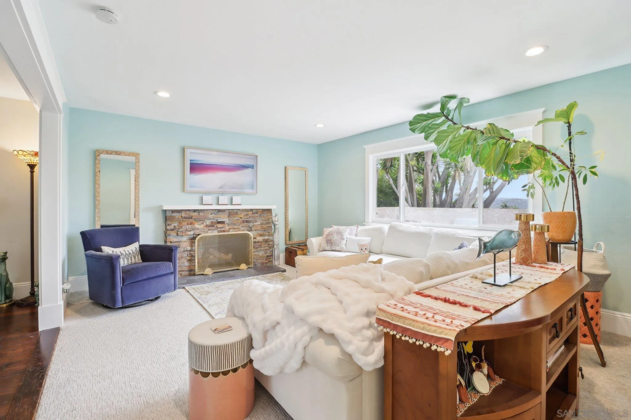 Carlsbad, California 92008, United States, 4 Bedrooms Bedrooms, ,3 BathroomsBathrooms,Residential,Active,83243