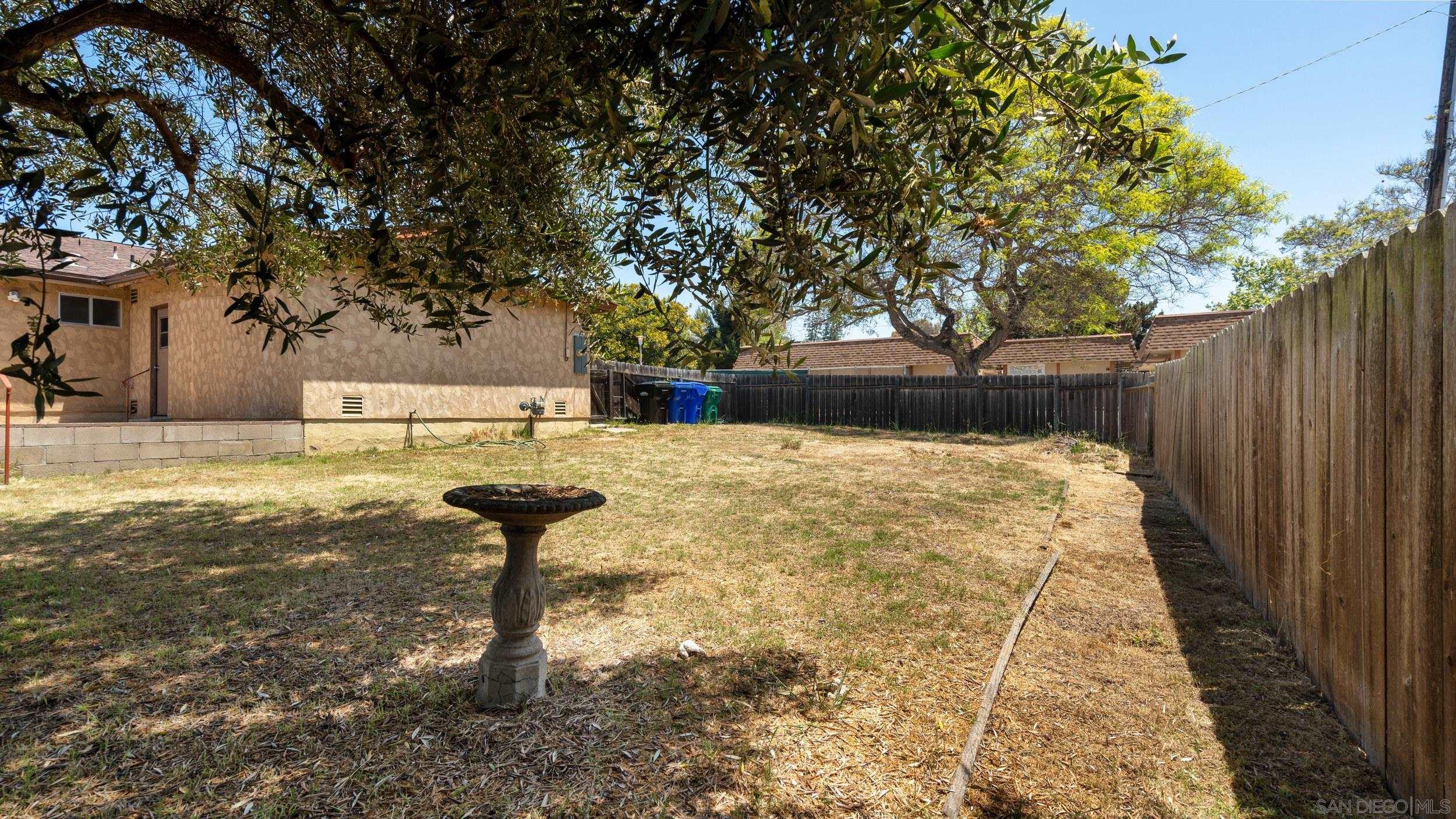 1161 Turquoise St
