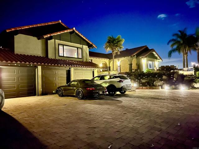 2073 Elevado Rd