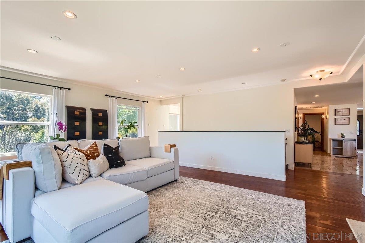 4359 Date Ave