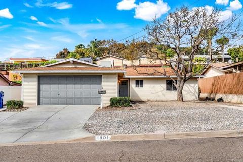 9121 Heatherdale Street Santee CA 92071