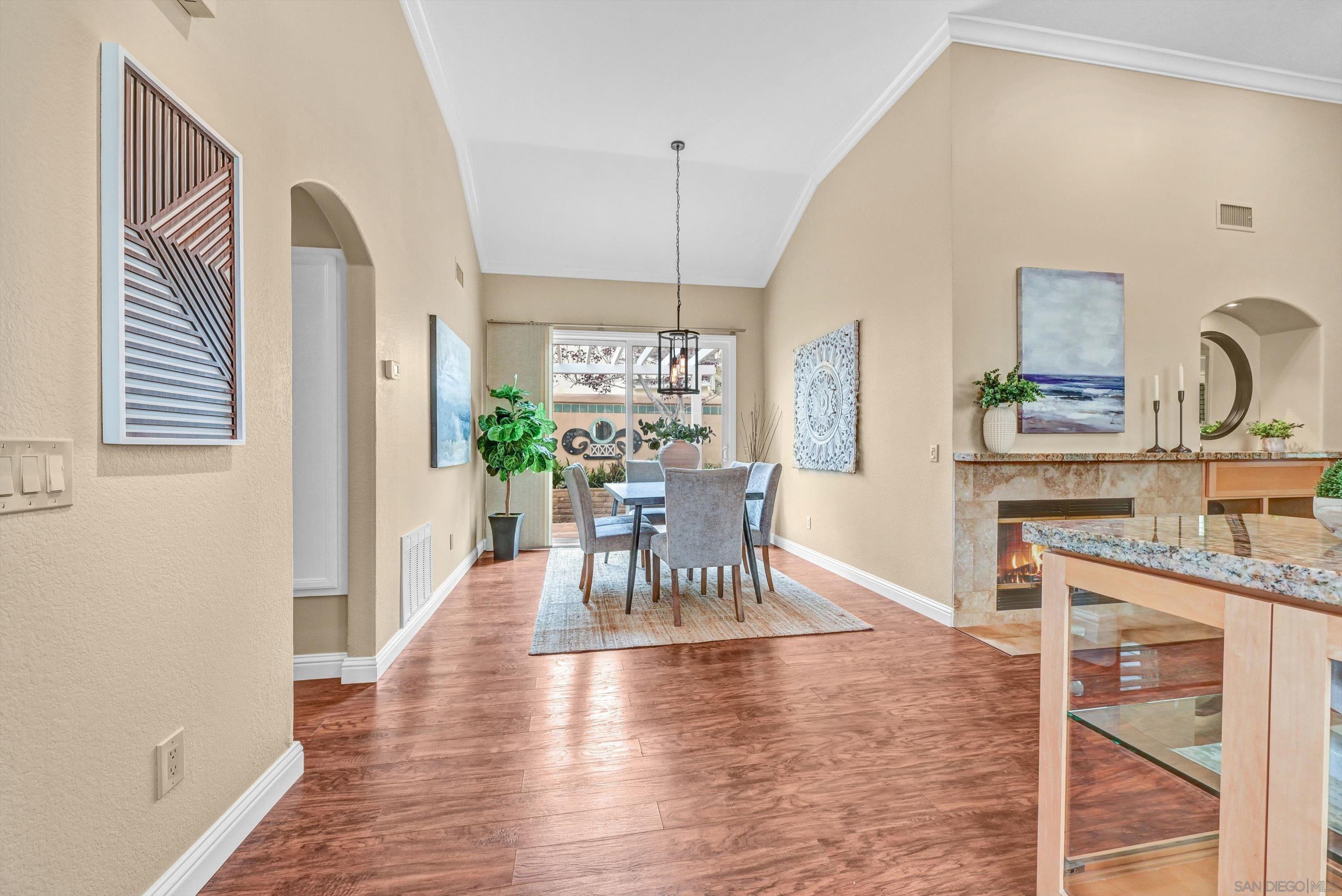 4459 Dorchester Pl