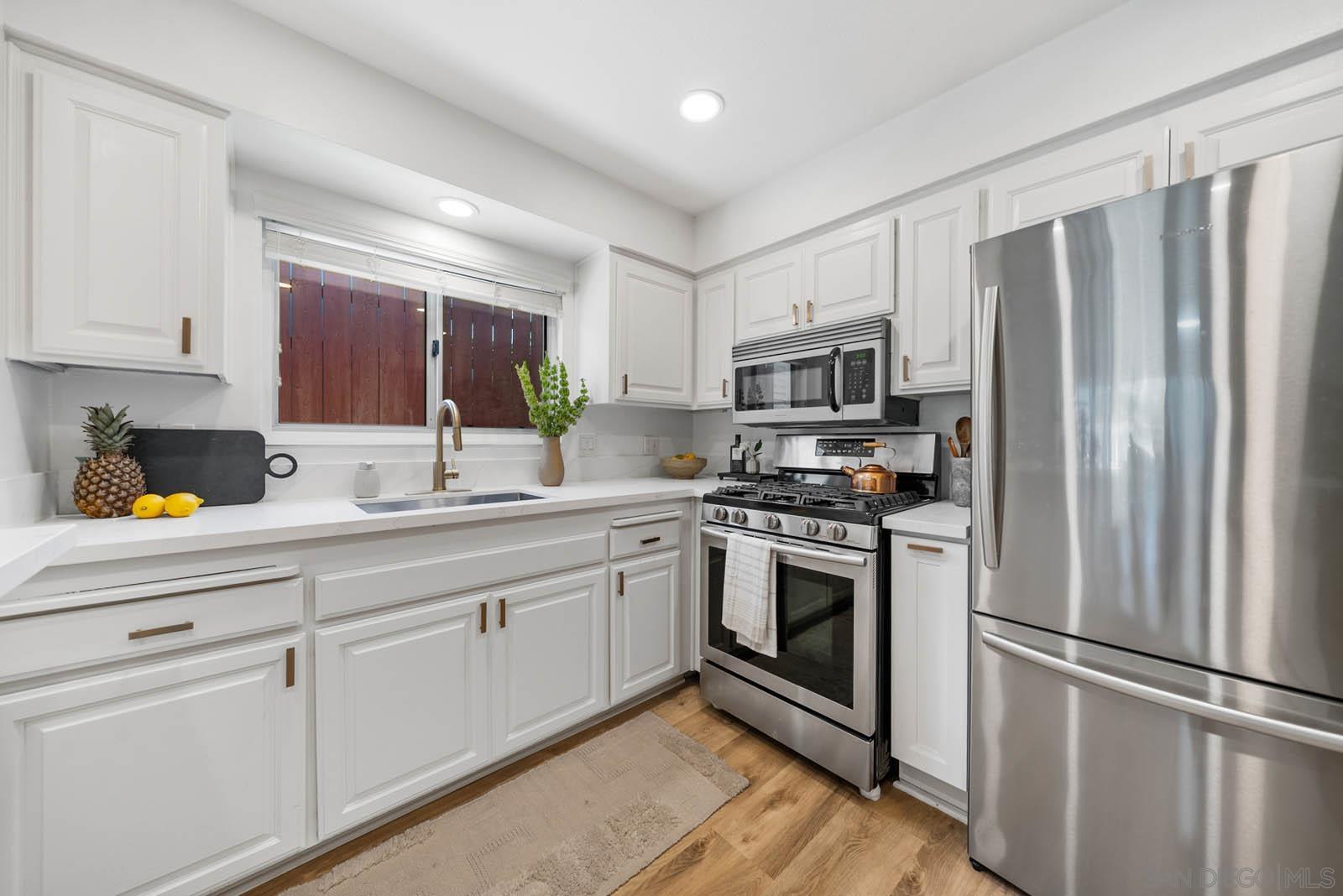 617 Cathy Ln