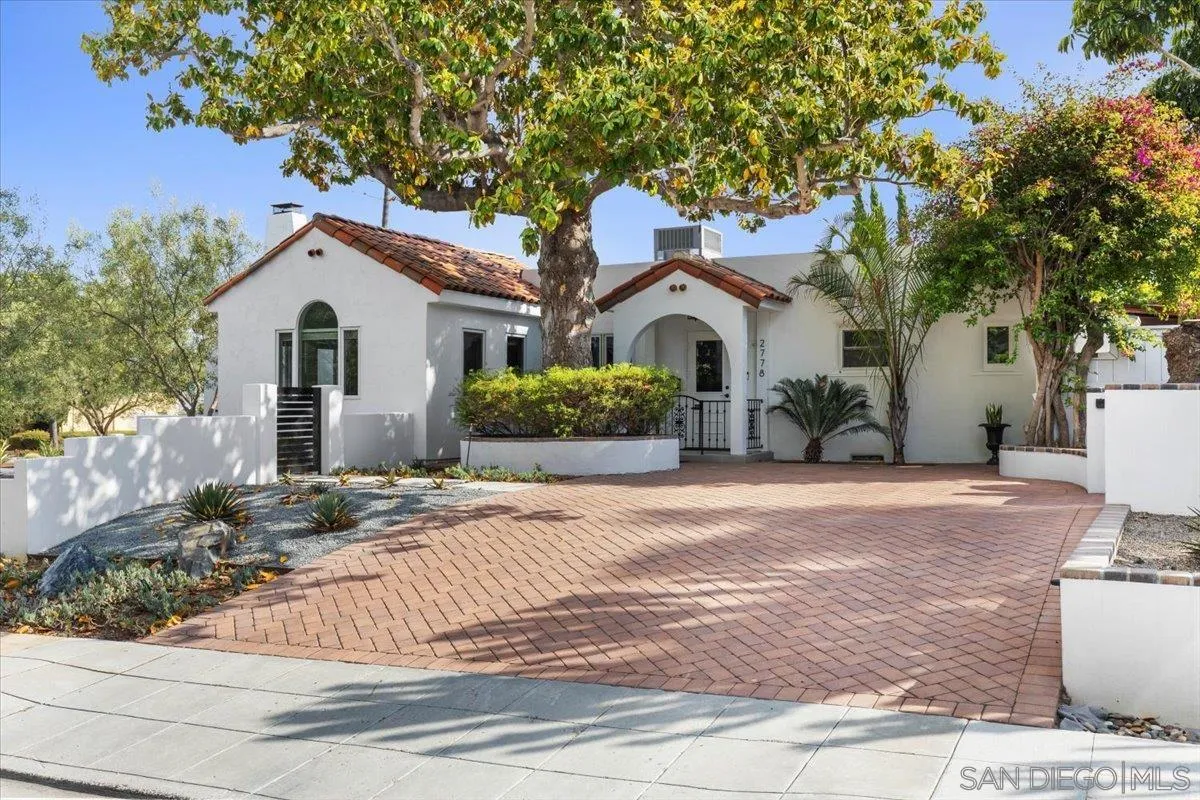 San Diego, California 92106, United States, 4 Bedrooms Bedrooms, ,4 BathroomsBathrooms,Residential,Pending,142204