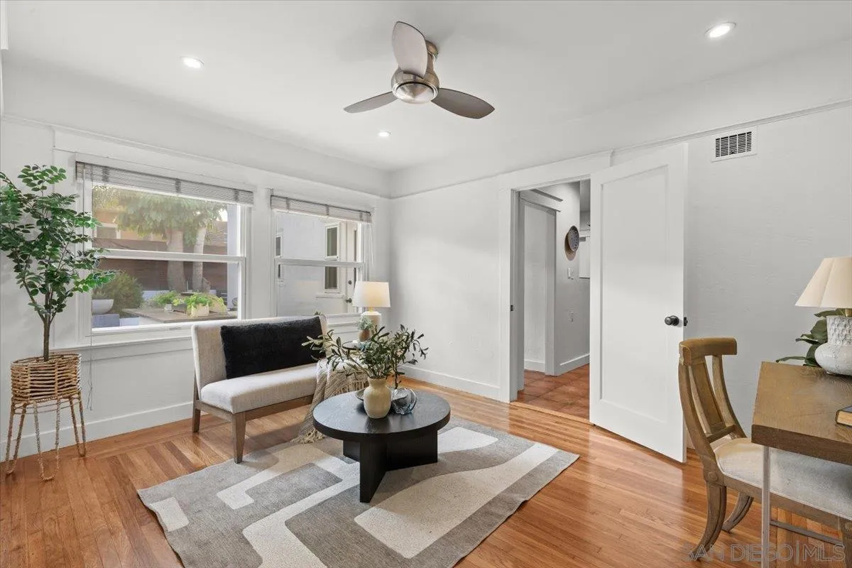 San Diego, California 92106, United States, 4 Bedrooms Bedrooms, ,4 BathroomsBathrooms,Residential,Pending,142204