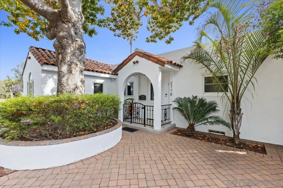 San Diego, California 92106, United States, 4 Bedrooms Bedrooms, ,4 BathroomsBathrooms,Residential,Pending,142204