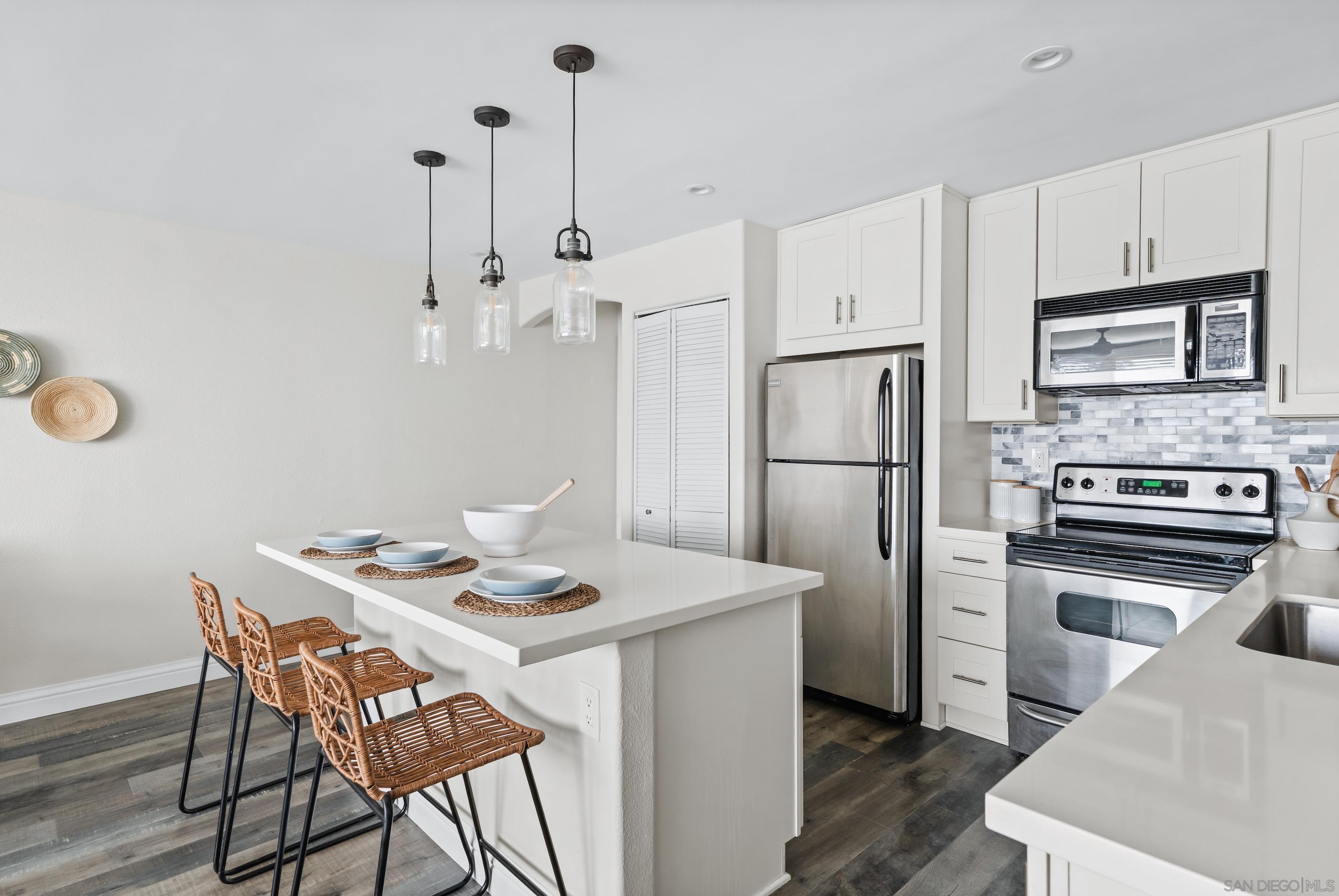 1205 Colusa St 18