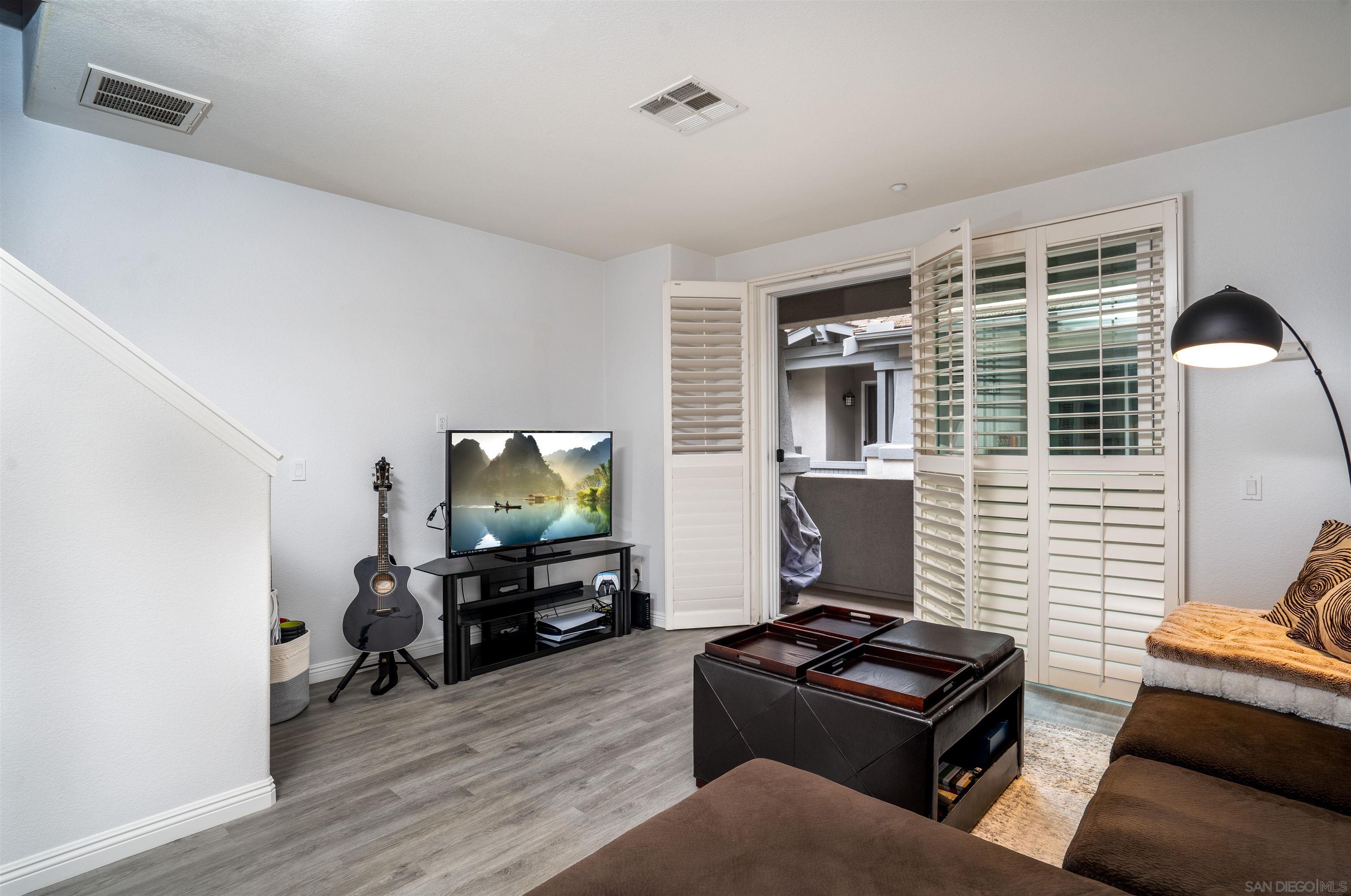 16957 Laurel Hill Ln 205 205