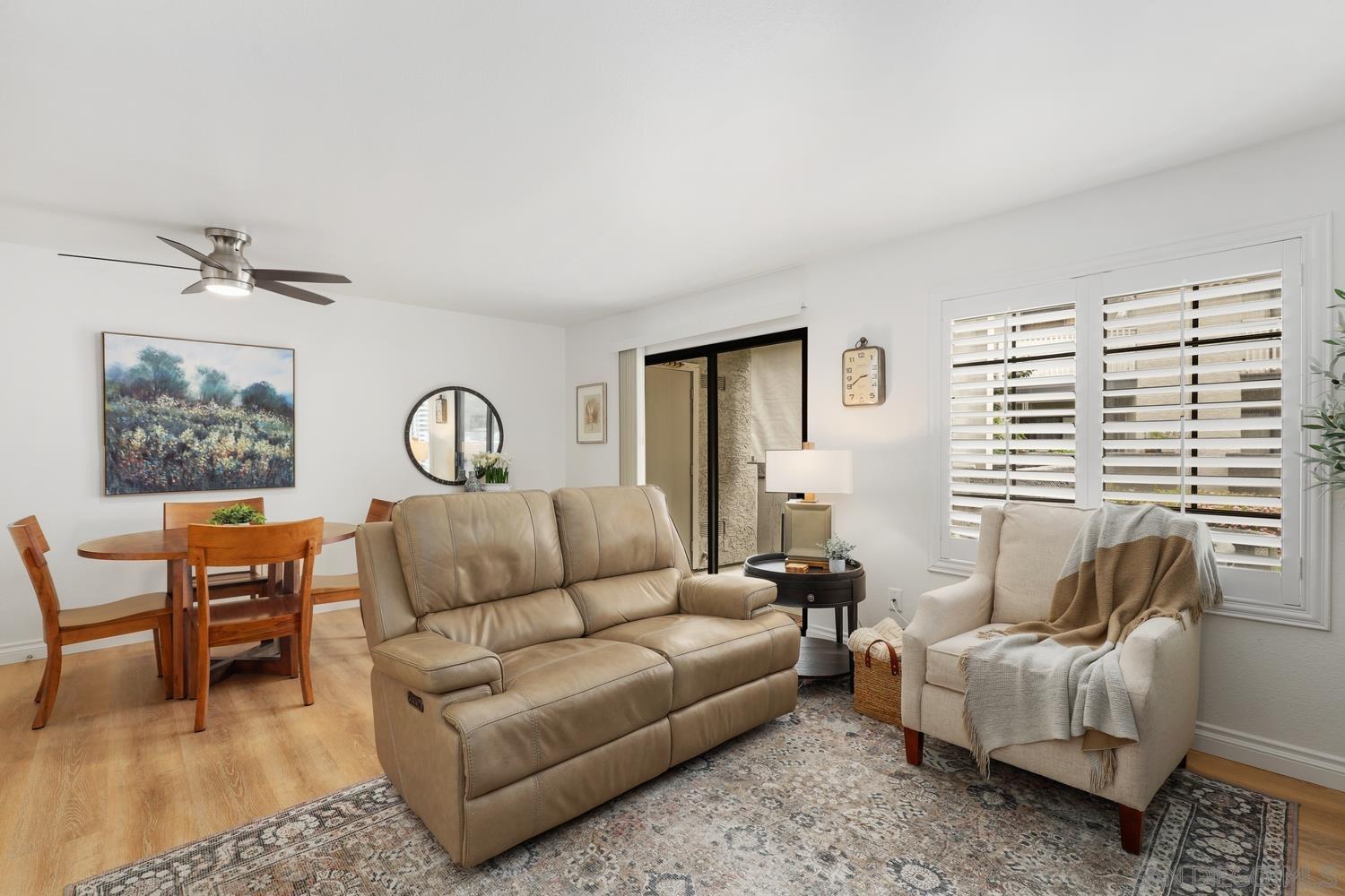15086 Avenida Venusto 223