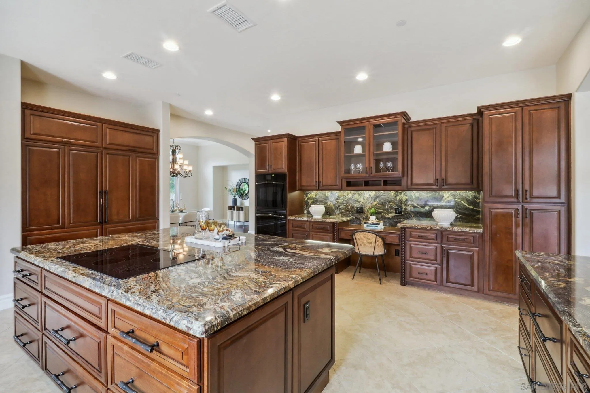 San Diego, California 92128, United States, 5 Bedrooms Bedrooms, ,6 BathroomsBathrooms,Residential,Pending,100441