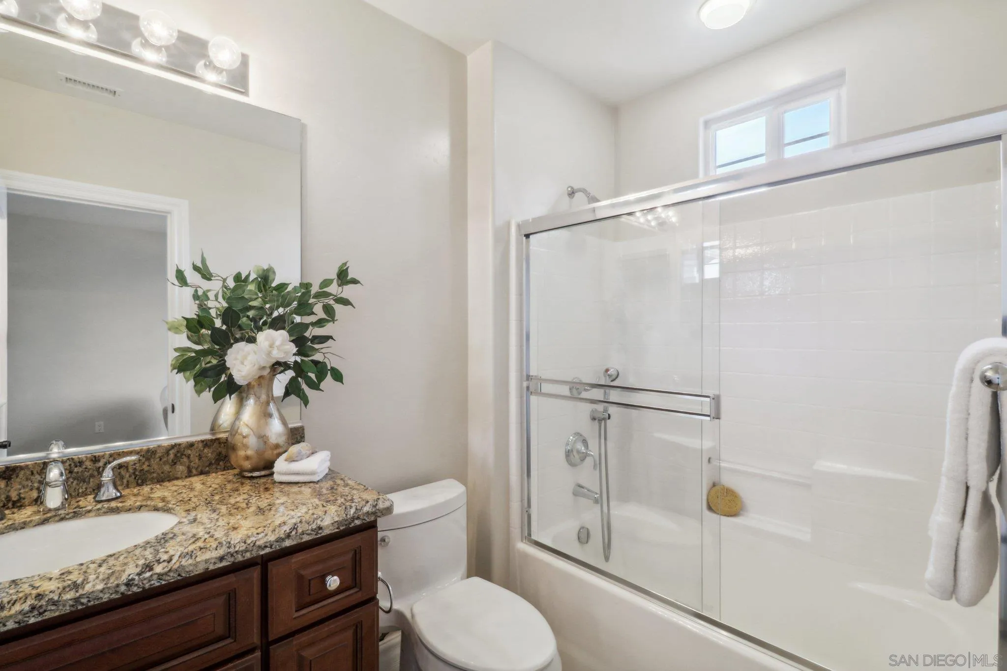 San Diego, California 92128, United States, 5 Bedrooms Bedrooms, ,6 BathroomsBathrooms,Residential,Pending,100441