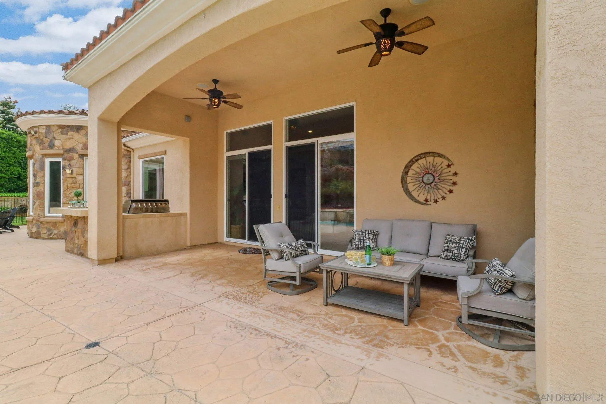 San Diego, California 92128, United States, 5 Bedrooms Bedrooms, ,6 BathroomsBathrooms,Residential,Pending,100441