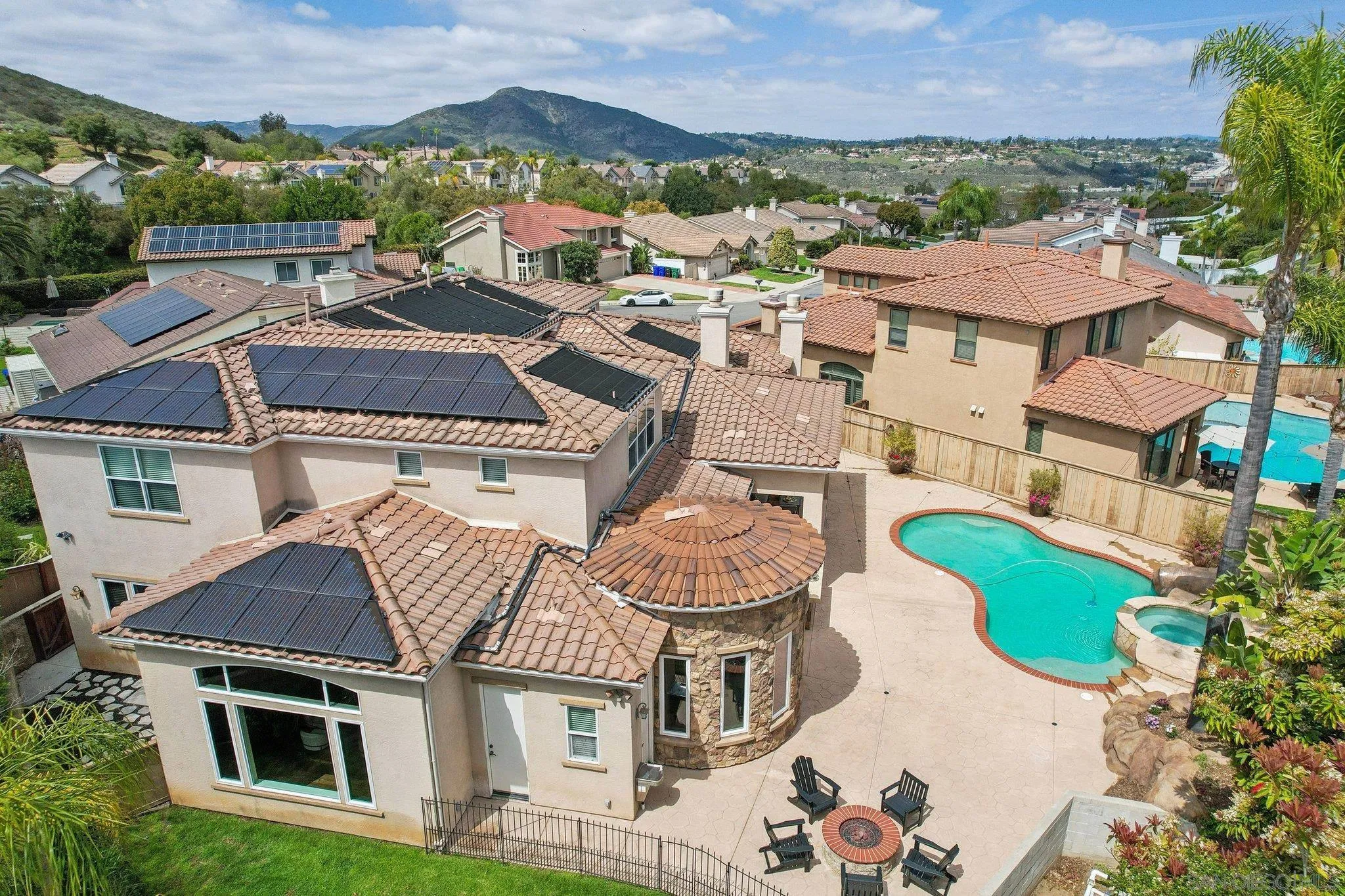 San Diego, California 92128, United States, 5 Bedrooms Bedrooms, ,6 BathroomsBathrooms,Residential,Pending,100441