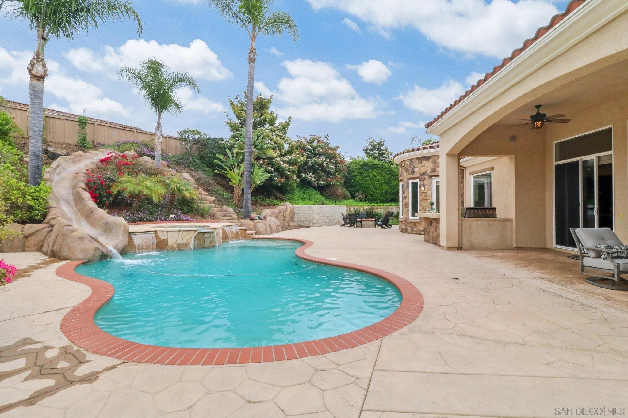 San Diego, California 92128, United States, 5 Bedrooms Bedrooms, ,6 BathroomsBathrooms,Residential,Pending,100441