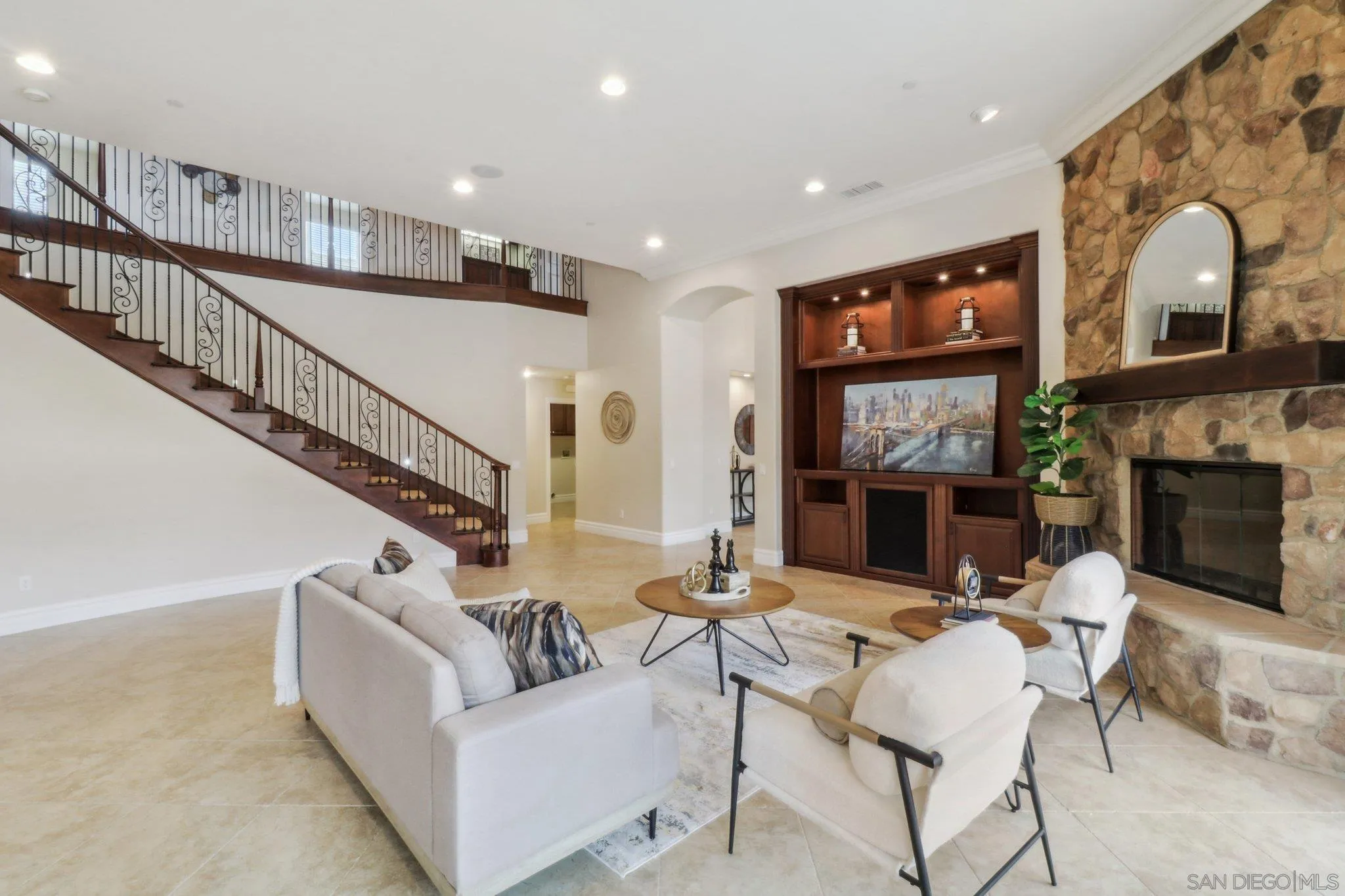 San Diego, California 92128, United States, 5 Bedrooms Bedrooms, ,6 BathroomsBathrooms,Residential,Pending,100441