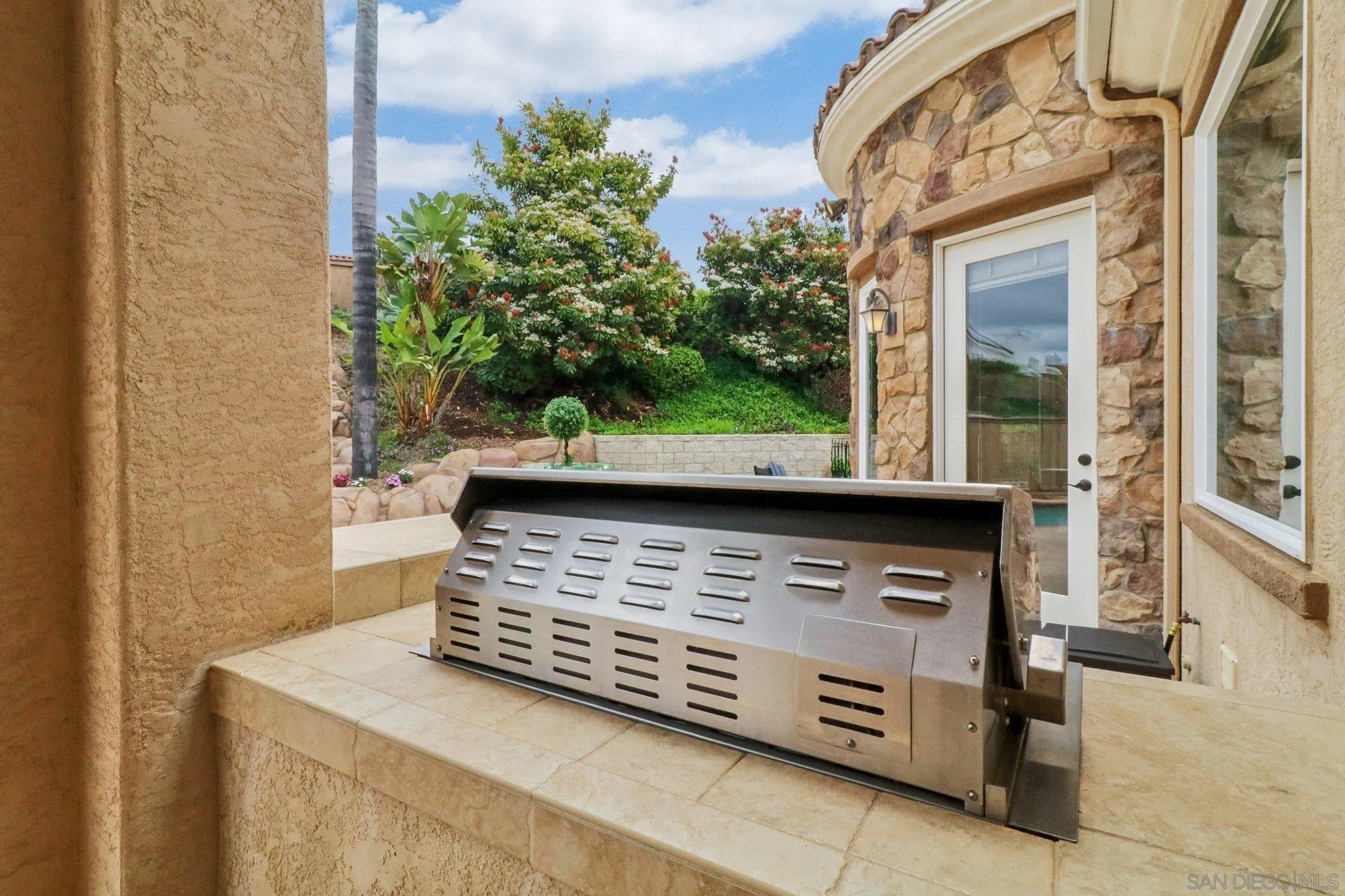 San Diego, California 92128, United States, 5 Bedrooms Bedrooms, ,6 BathroomsBathrooms,Residential,Pending,100441