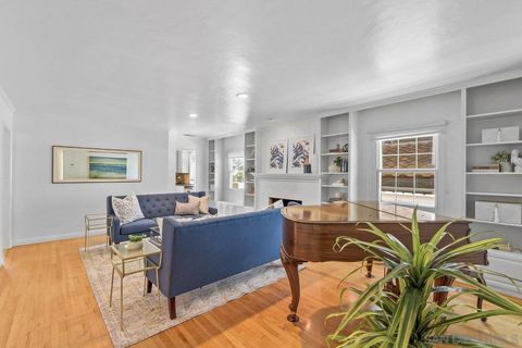 3033  Browning San Diego CA 92106