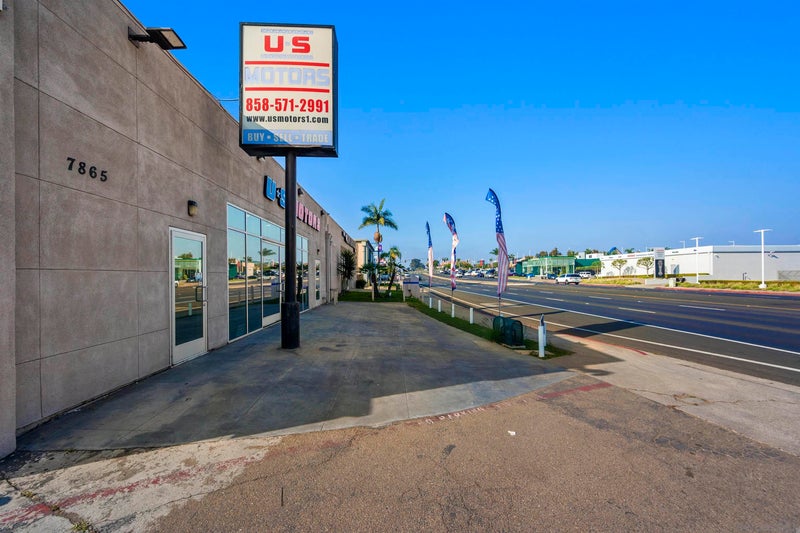 7865 Balboa Ave.