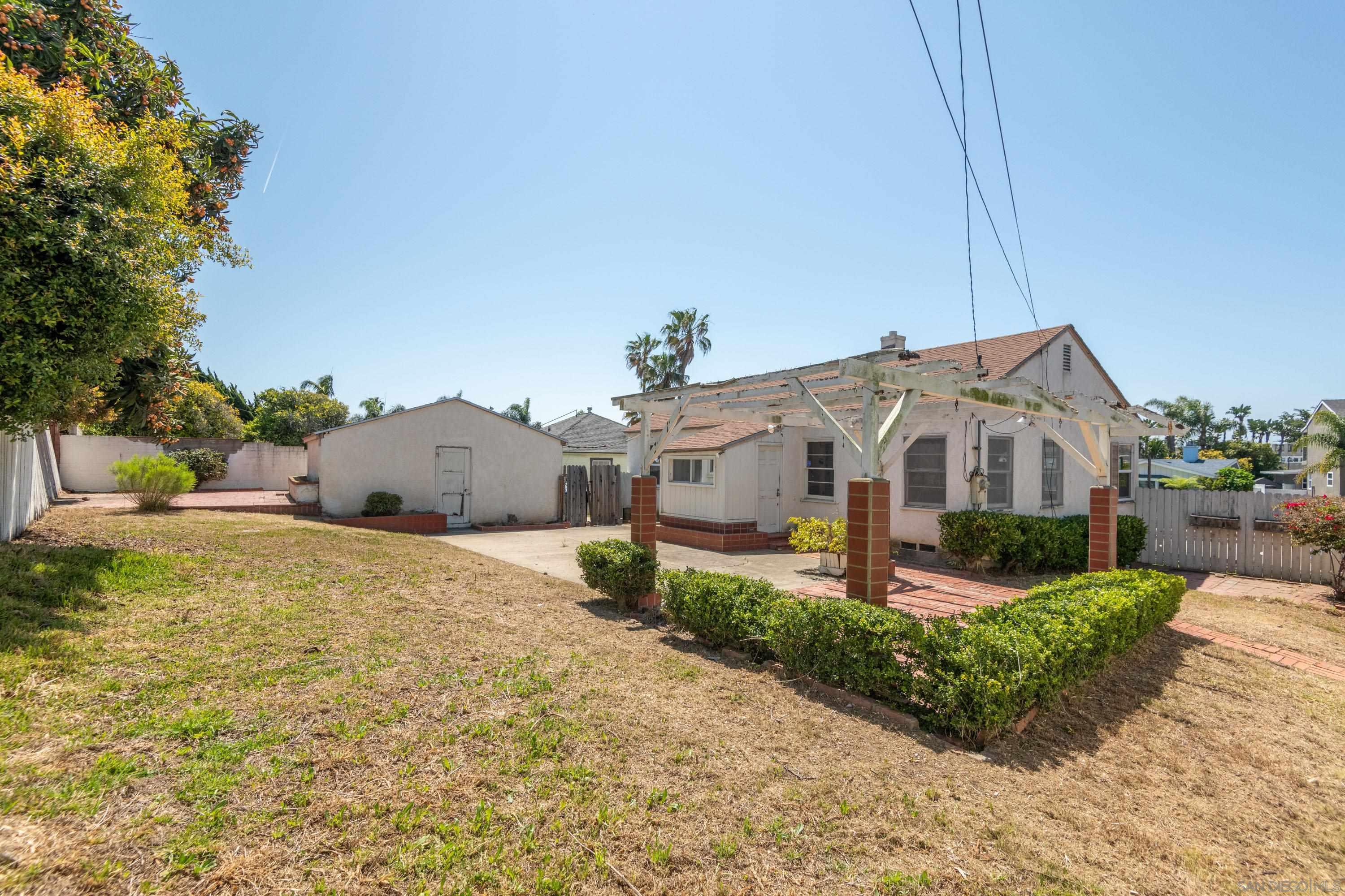 1470 Wilbur Ave