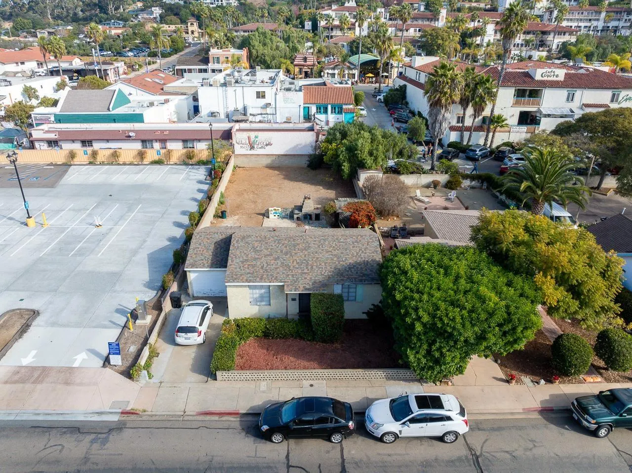 San Diego, California 92110, United States, 2 Bedrooms Bedrooms, ,1 BathroomBathrooms,Residential,Active,21920