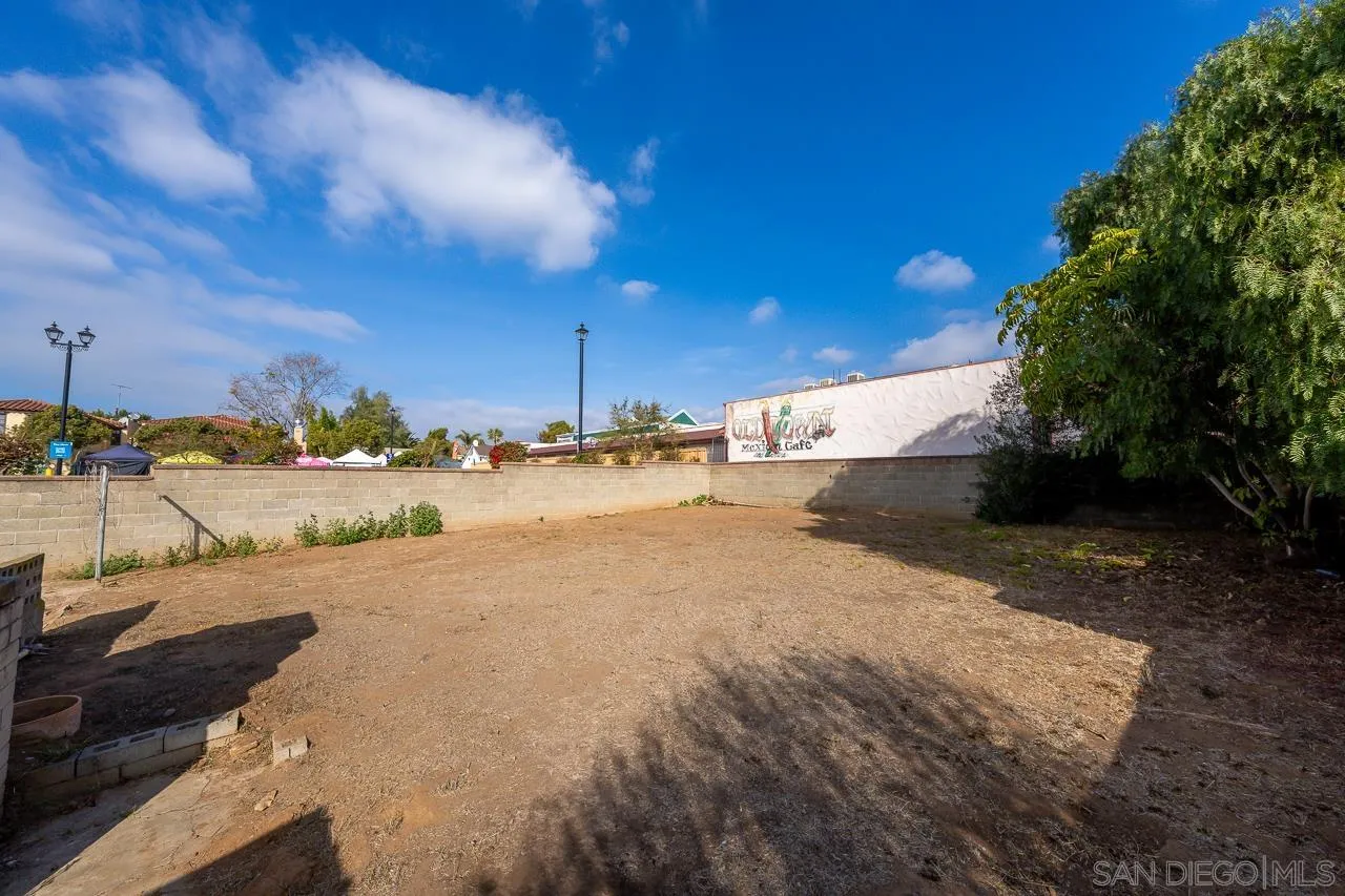 San Diego, California 92110, United States, 2 Bedrooms Bedrooms, ,1 BathroomBathrooms,Residential,Active,21920