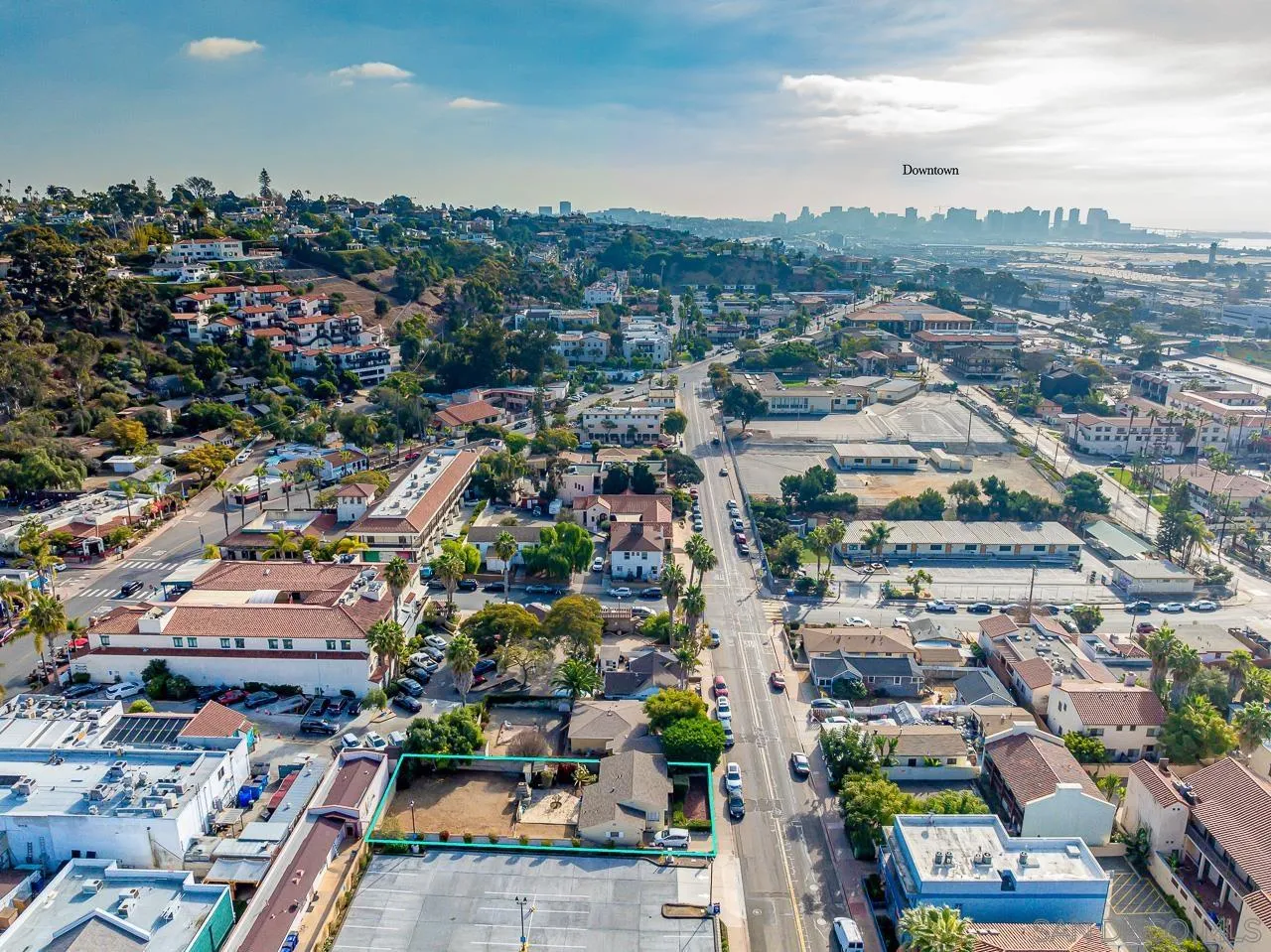 San Diego, California 92110, United States, 2 Bedrooms Bedrooms, ,1 BathroomBathrooms,Residential,Active,21920