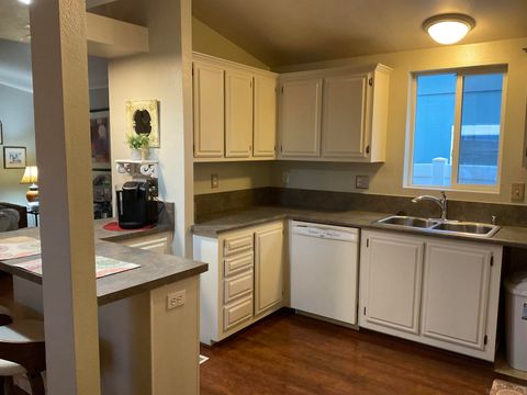 15935 Spring Oaks Rd 112 El Cajon CA 92021