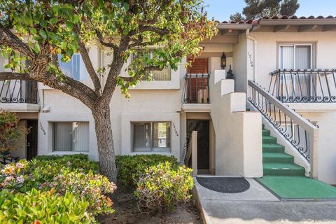 12104  Caminito Campana San Diego CA 92128